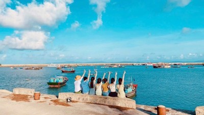 Hướng Dẫn Đi Cô Tô Tự Túc: Cách Mua Vé Tàu, Ăn, Chơi Gì?